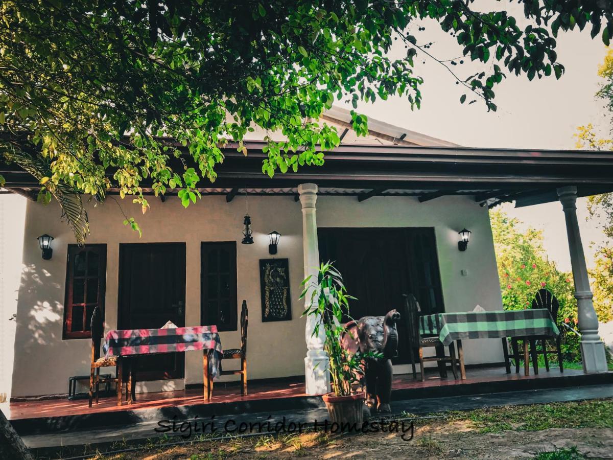 Sigiri Corridor Home Stay Sigiriya Bagian luar foto