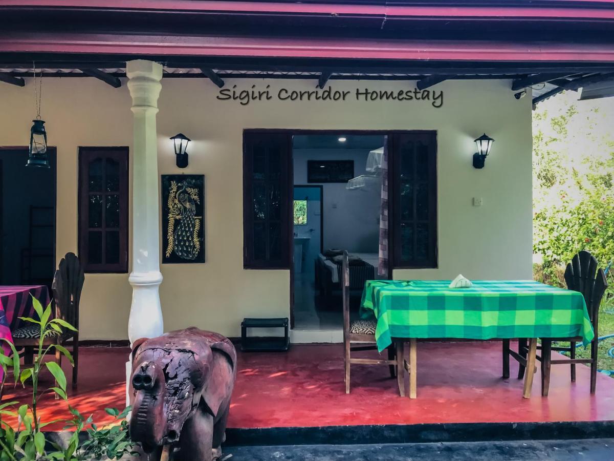 Sigiri Corridor Home Stay Sigiriya Bagian luar foto