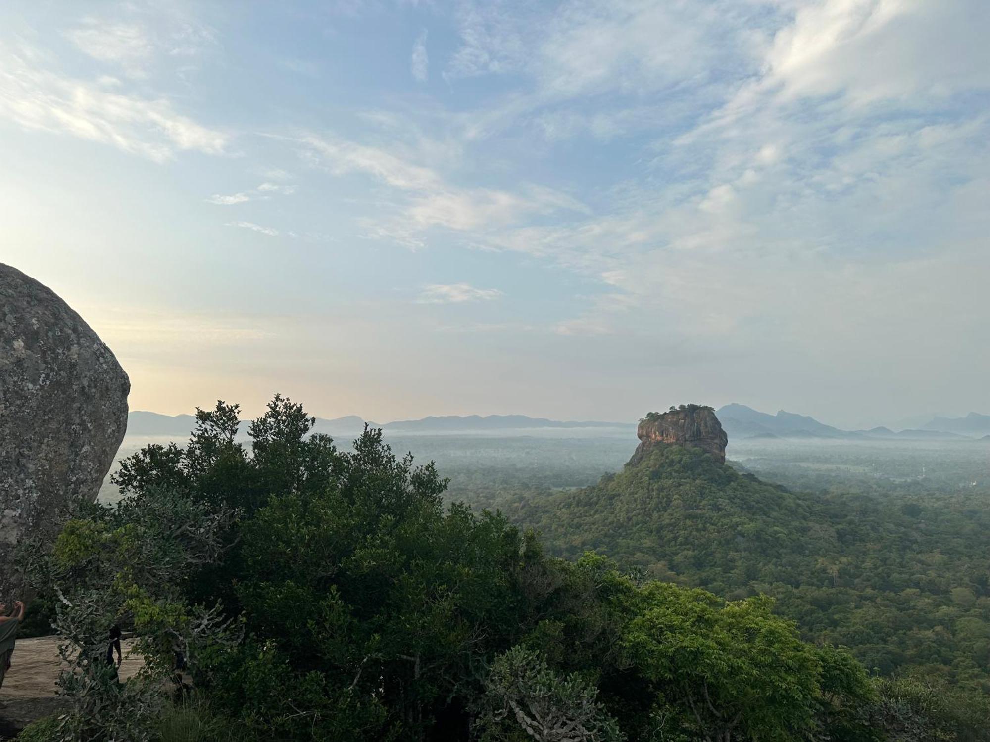 Sigiri Corridor Home Stay Sigiriya Bagian luar foto