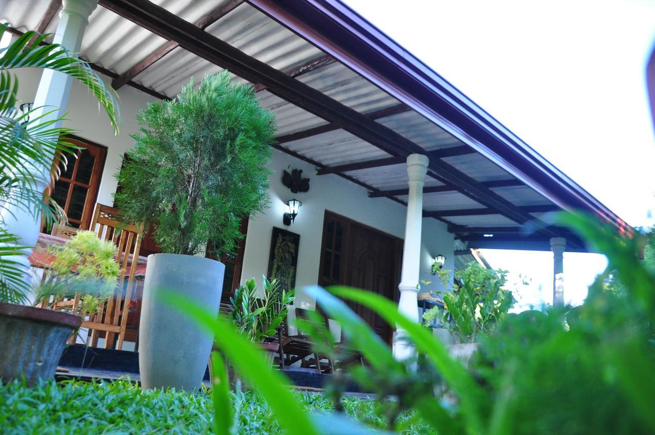 Sigiri Corridor Home Stay Sigiriya Bagian luar foto